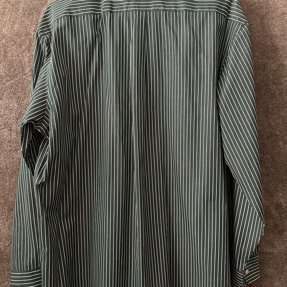 Roundtree & York button-down shirt.Large Dark green striped - Picture 2 of 3